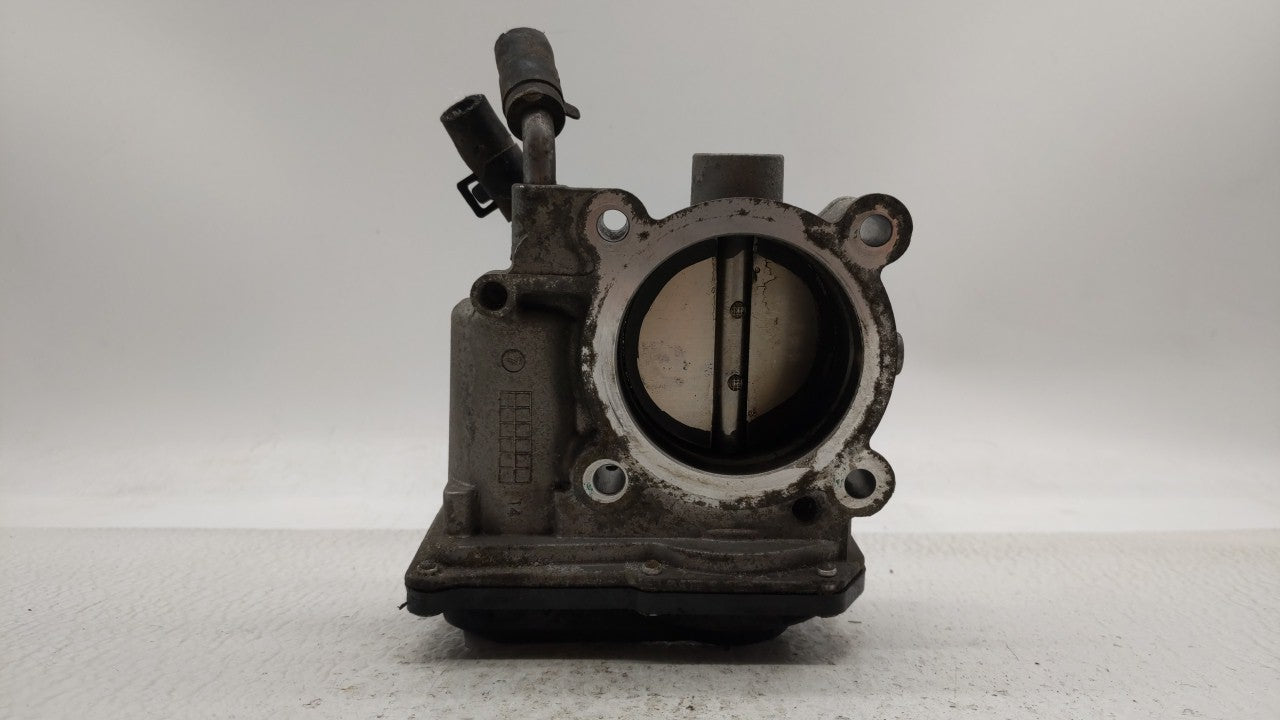 2011-2018 Hyundai Elantra Throttle Body P/N:35100-2E000 Fits Fits 2011 2012 2013 2014 2015 2016 2017 2018 2019 OEM Used Auto