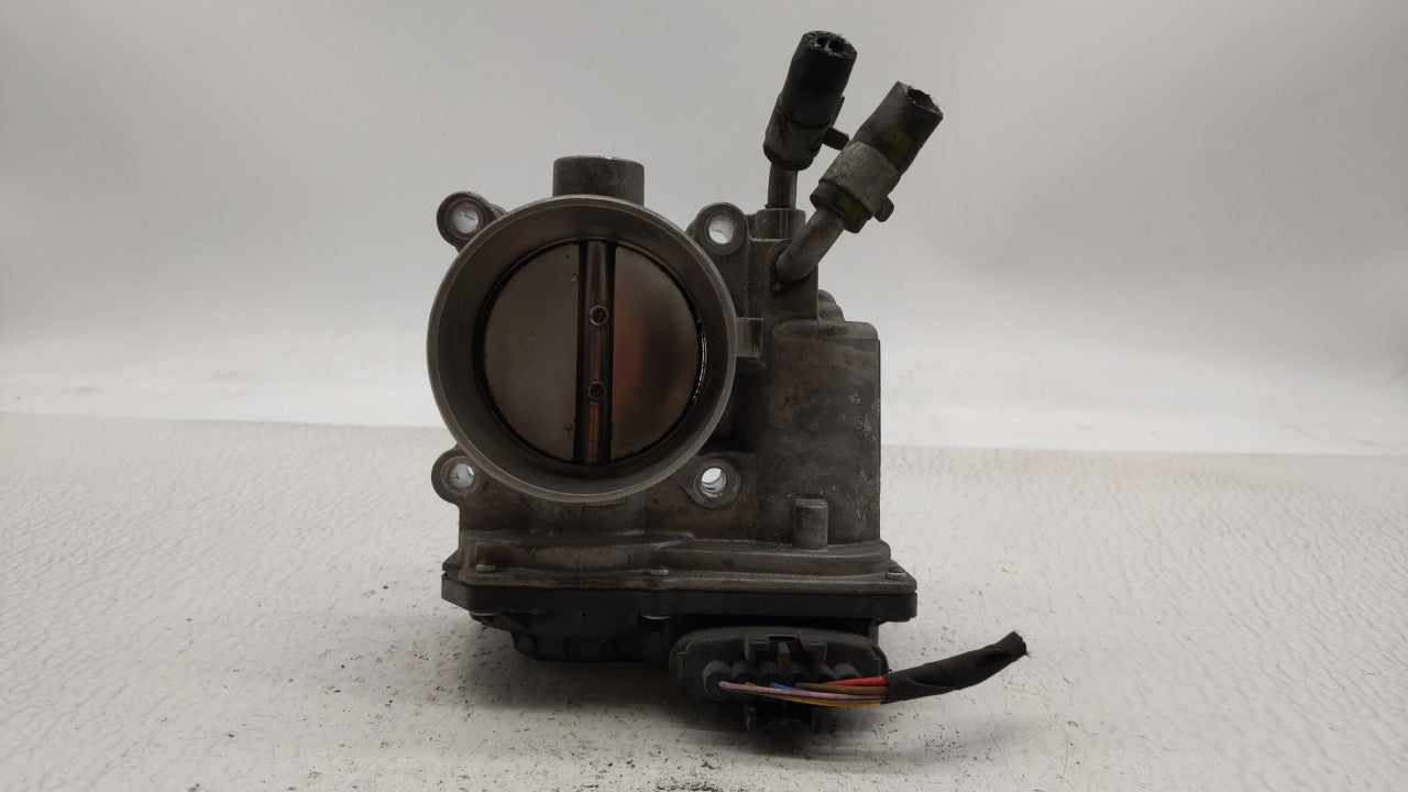 2011-2018 Hyundai Elantra Throttle Body P/N:35100-2E000 Fits Fits 2011 2012 2013 2014 2015 2016 2017 2018 2019 OEM Used Auto