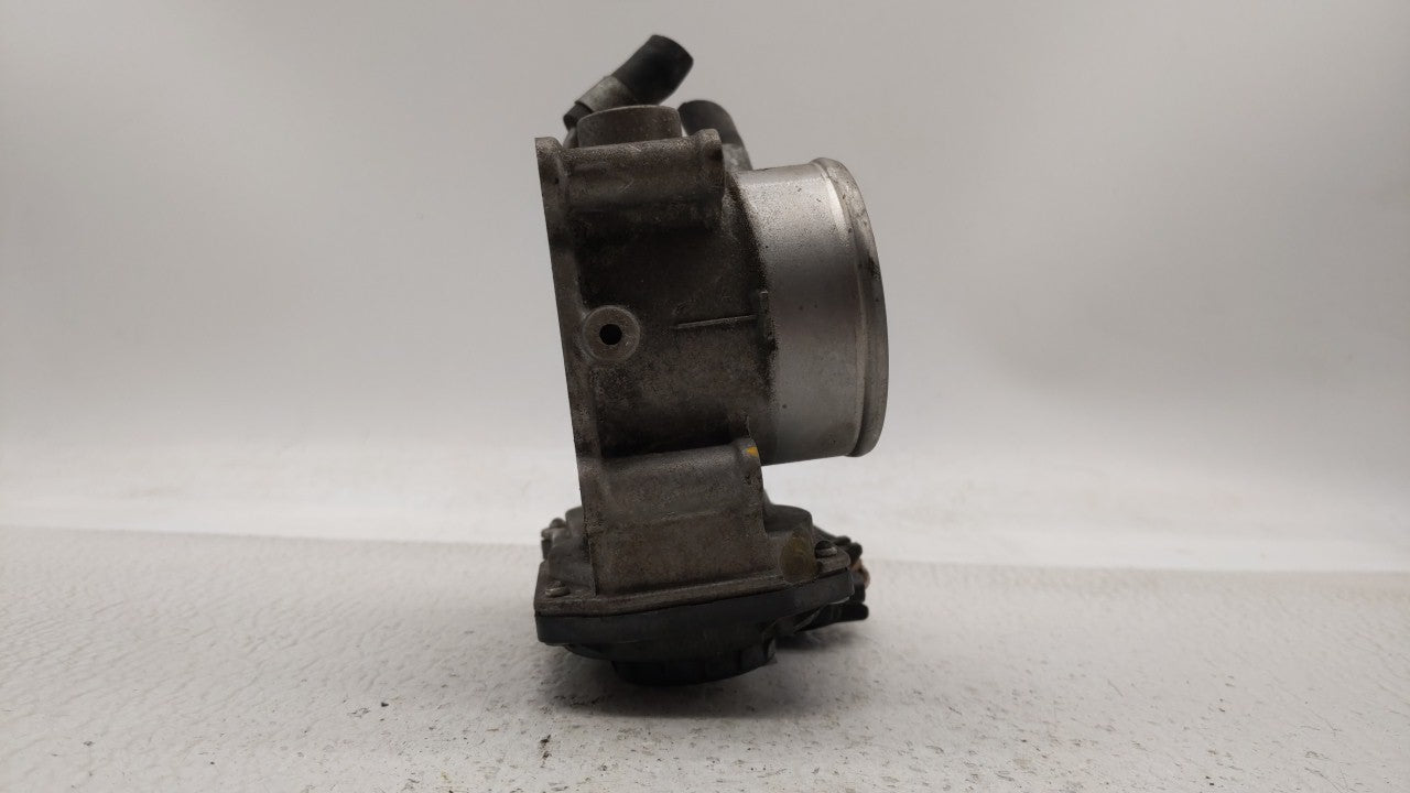 2011-2018 Hyundai Elantra Throttle Body P/N:35100-2E000 Fits Fits 2011 2012 2013 2014 2015 2016 2017 2018 2019 OEM Used Auto