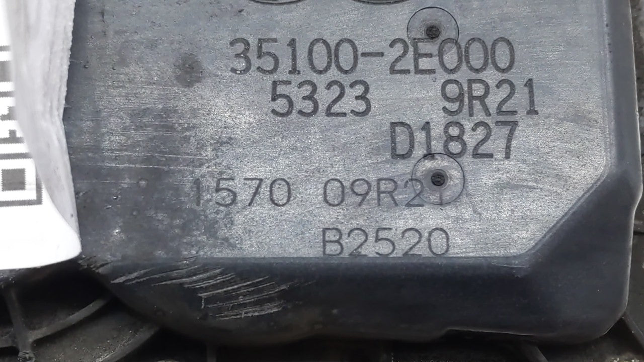 2011-2018 Hyundai Elantra Throttle Body P/N:35100-2E000 Fits Fits 2011 2012 2013 2014 2015 2016 2017 2018 2019 OEM Used Auto