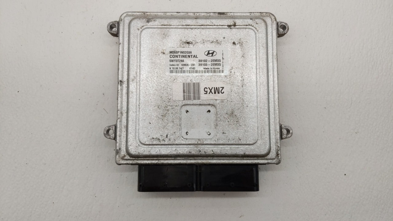 2015 Hyundai Elantra PCM Engine Control Computer ECU ECM PCU OEM P/N:39103-2EMX5 39102-2EMX5 Fits OEM Used Auto Parts - Oemu