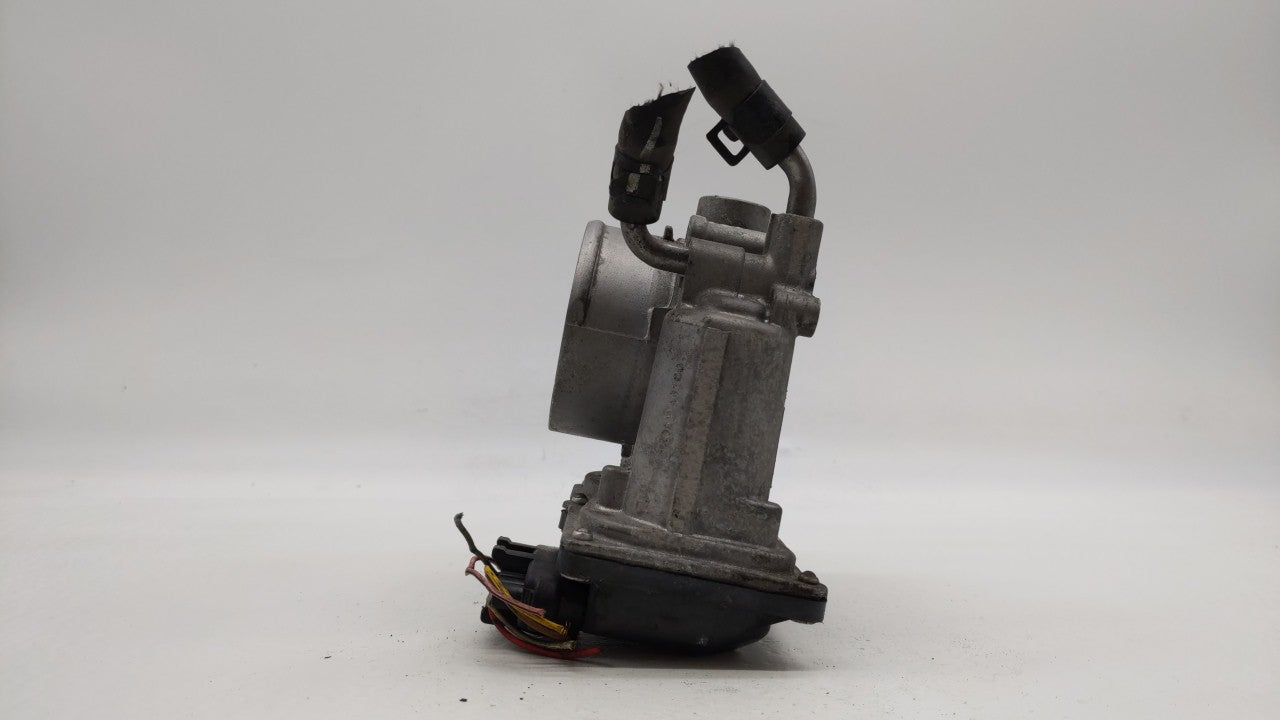 2011-2018 Hyundai Elantra Throttle Body P/N:35100-2E000 Fits Fits 2011 2012 2013 2014 2015 2016 2017 2018 2019 OEM Used Auto