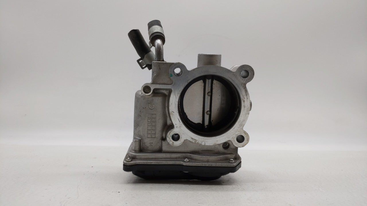 2011-2018 Hyundai Elantra Throttle Body P/N:35100-2E000 Fits Fits 2011 2012 2013 2014 2015 2016 2017 2018 2019 OEM Used Auto