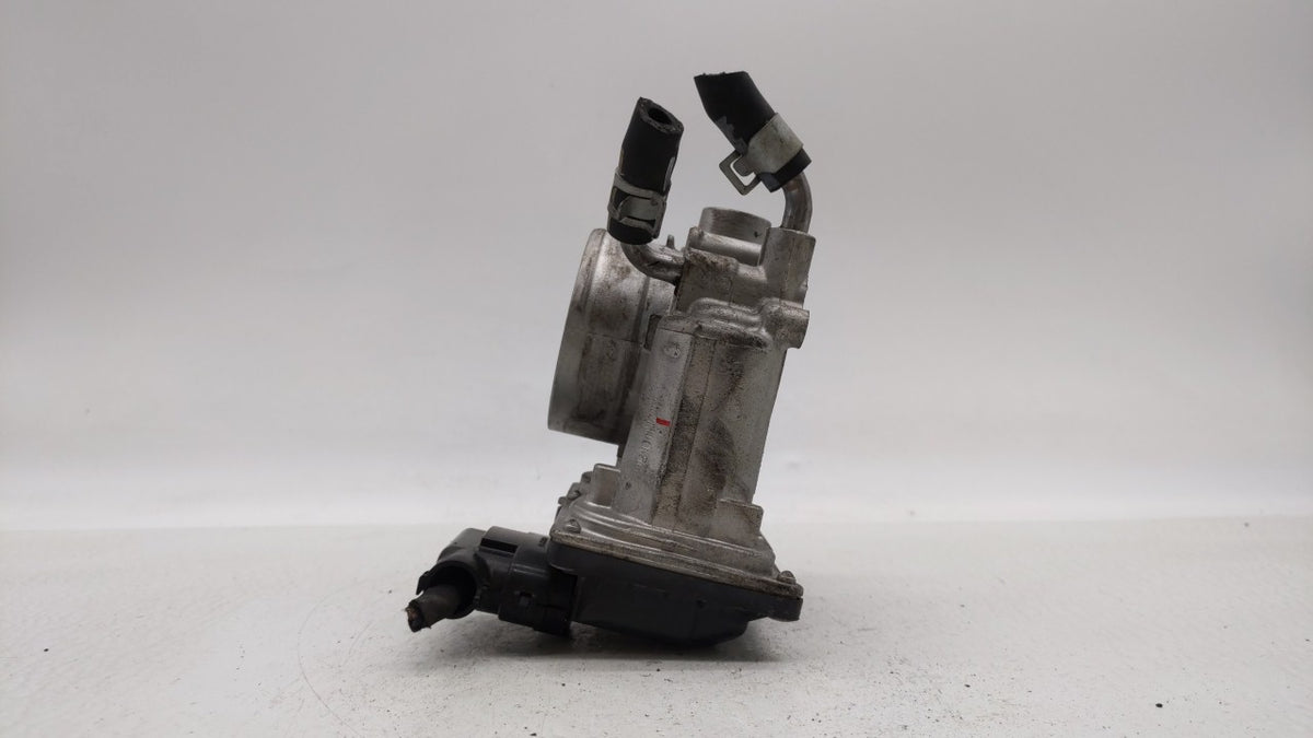 2011-2018 Hyundai Elantra Throttle Body P/N:35100-2E000 Fits Fits 2011 2012 2013 2014 2015 2016 2017 2018 2019 OEM Used Auto