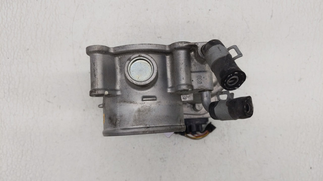 2011-2018 Hyundai Elantra Throttle Body P/N:35100-2E000 Fits Fits 2011 2012 2013 2014 2015 2016 2017 2018 2019 OEM Used Auto