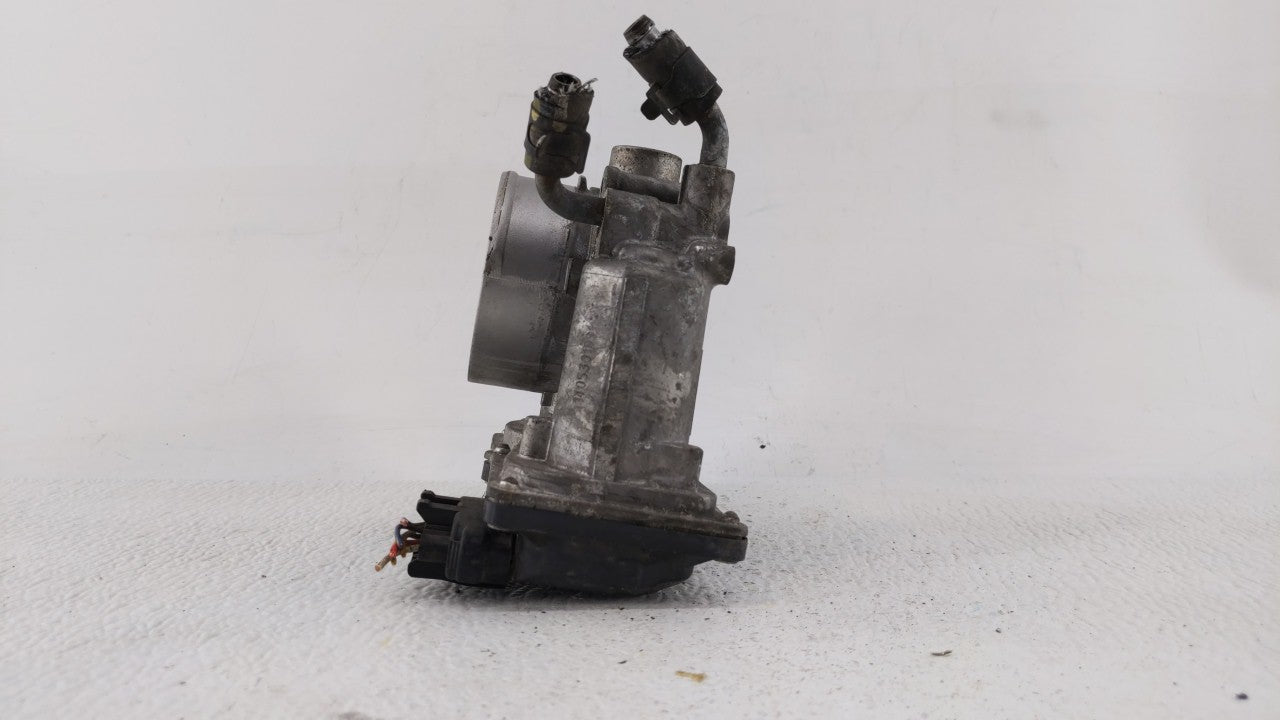2011-2018 Hyundai Elantra Throttle Body P/N:35100-2E000 Fits Fits 2011 2012 2013 2014 2015 2016 2017 2018 2019 OEM Used Auto