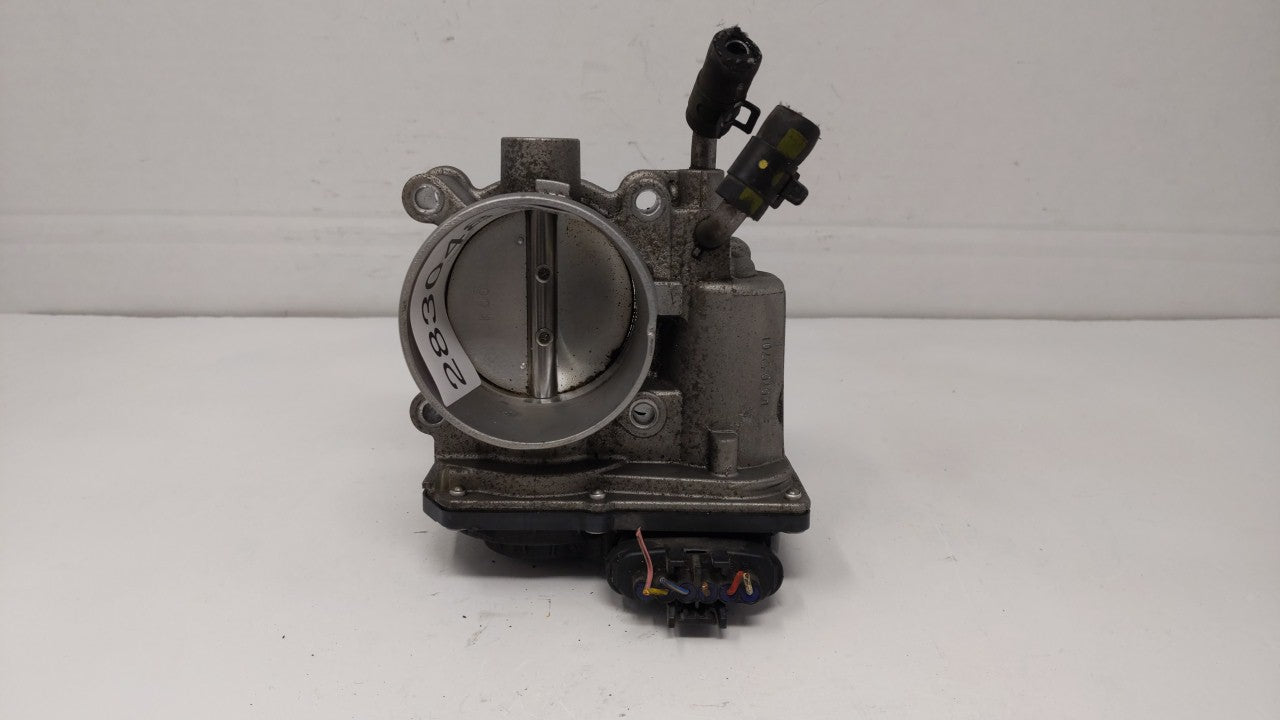 2011-2018 Hyundai Elantra Throttle Body P/N:35100-2E000 Fits Fits 2011 2012 2013 2014 2015 2016 2017 2018 2019 OEM Used Auto