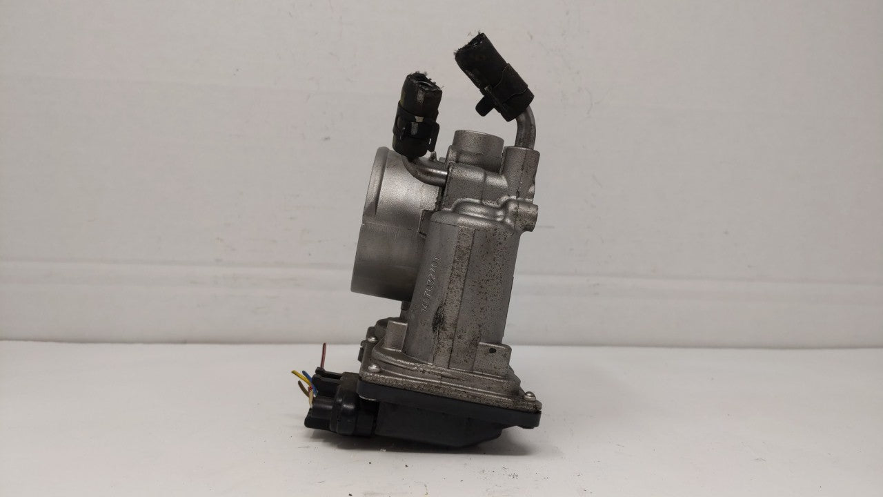 2011-2018 Hyundai Elantra Throttle Body P/N:35100-2E000 Fits Fits 2011 2012 2013 2014 2015 2016 2017 2018 2019 OEM Used Auto