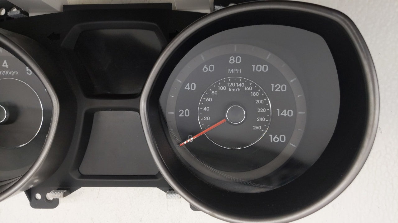 2014-2016 Hyundai Elantra Instrument Cluster Speedometer Gauges P/N:94004-3Y010 Fits Fits 2014 2015 2016 OEM Used Auto Parts