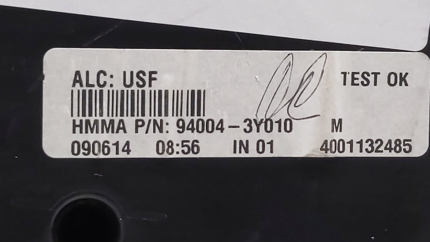 2014-2016 Hyundai Elantra Instrument Cluster Speedometer Gauges P/N:94004-3Y010 Fits Fits 2014 2015 2016 OEM Used Auto Parts