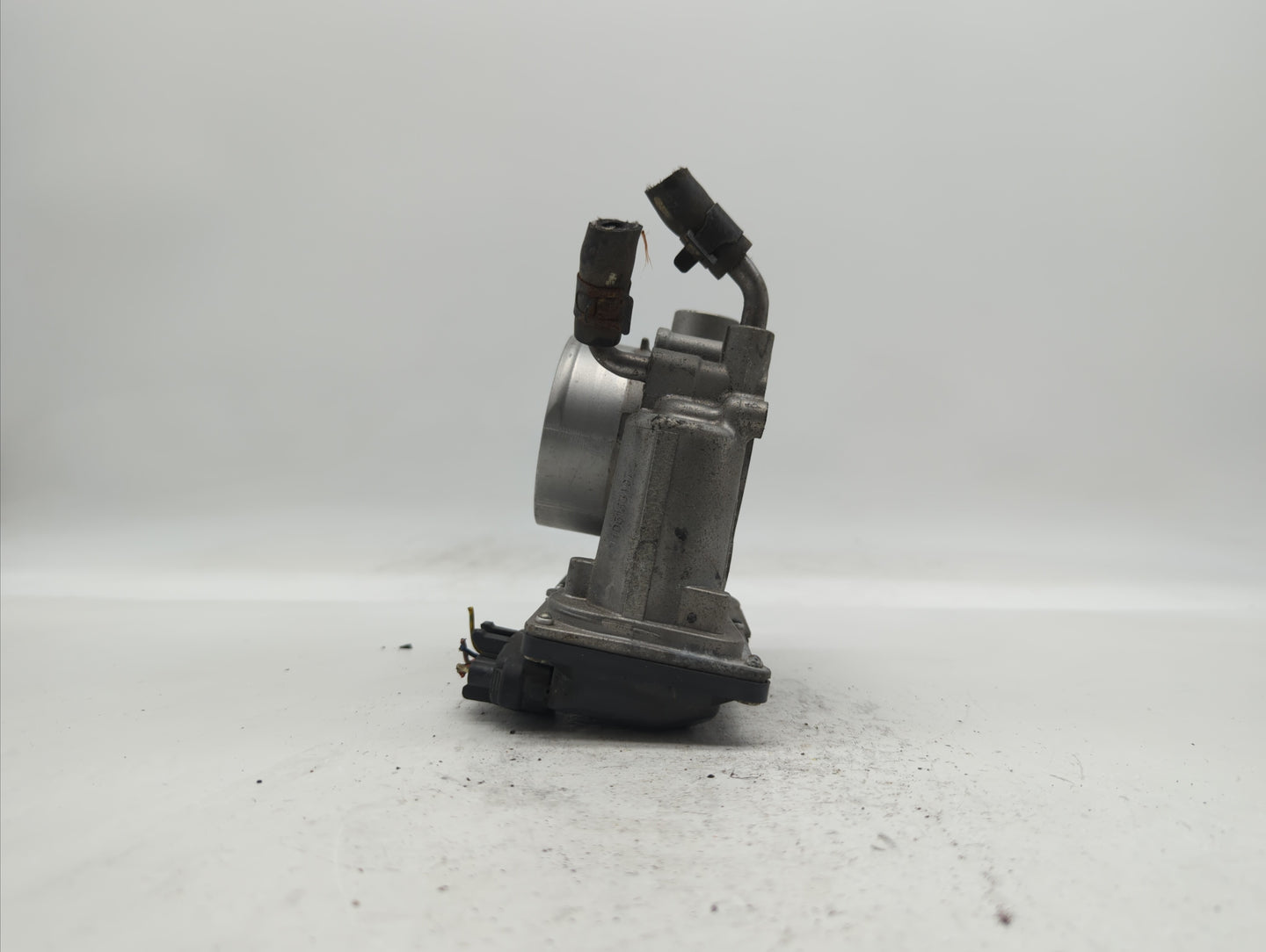 2011-2018 Hyundai Elantra Throttle Body P/N:35100-2E710 35100-2E000 Fits Fits 2011 2012 2013 2014 2015 2016 2017 2018 2019 O
