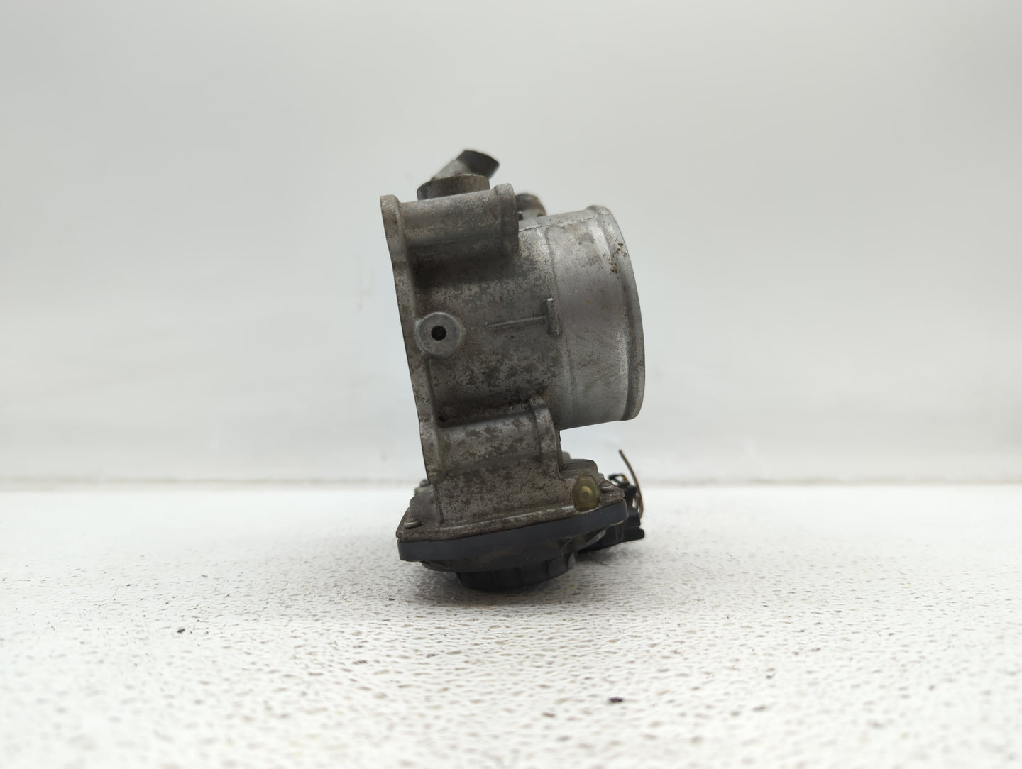 2011-2018 Hyundai Elantra Throttle Body P/N:35100-2E000 1302150124 Fits Fits 2011 2012 2013 2014 2015 2016 2017 2018 2019 OE