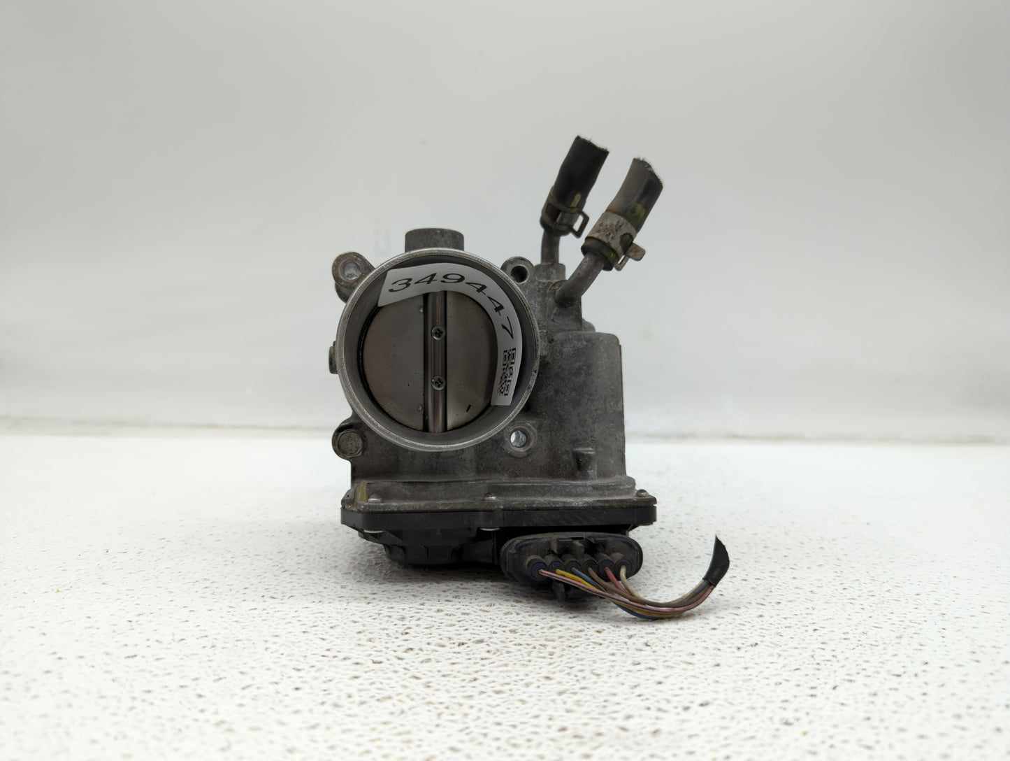 2011-2018 Hyundai Elantra Throttle Body P/N:35100-2E000 1302150124 Fits Fits 2011 2012 2013 2014 2015 2016 2017 2018 2019 OE