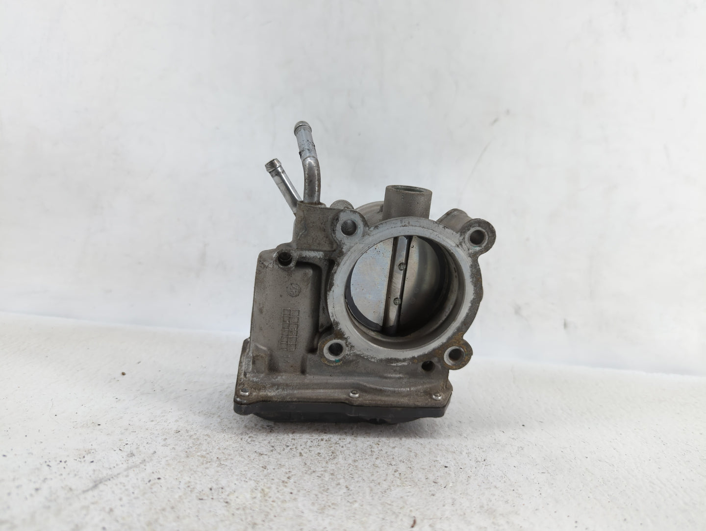 2011-2018 Hyundai Elantra Throttle Body P/N:35100-2E000 1302150124 Fits Fits 2011 2012 2013 2014 2015 2016 2017 2018 2019 OE