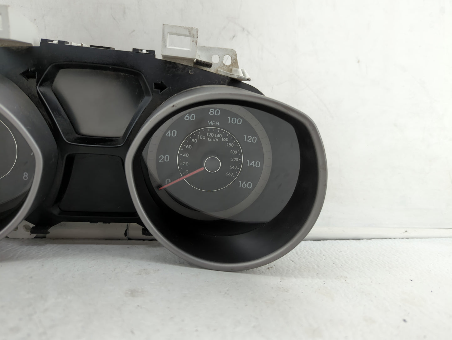 2014-2016 Hyundai Elantra Instrument Cluster Speedometer Gauges P/N:94004-3X210 94004-3Y010 Fits Fits 2014 2015 2016 OEM Use