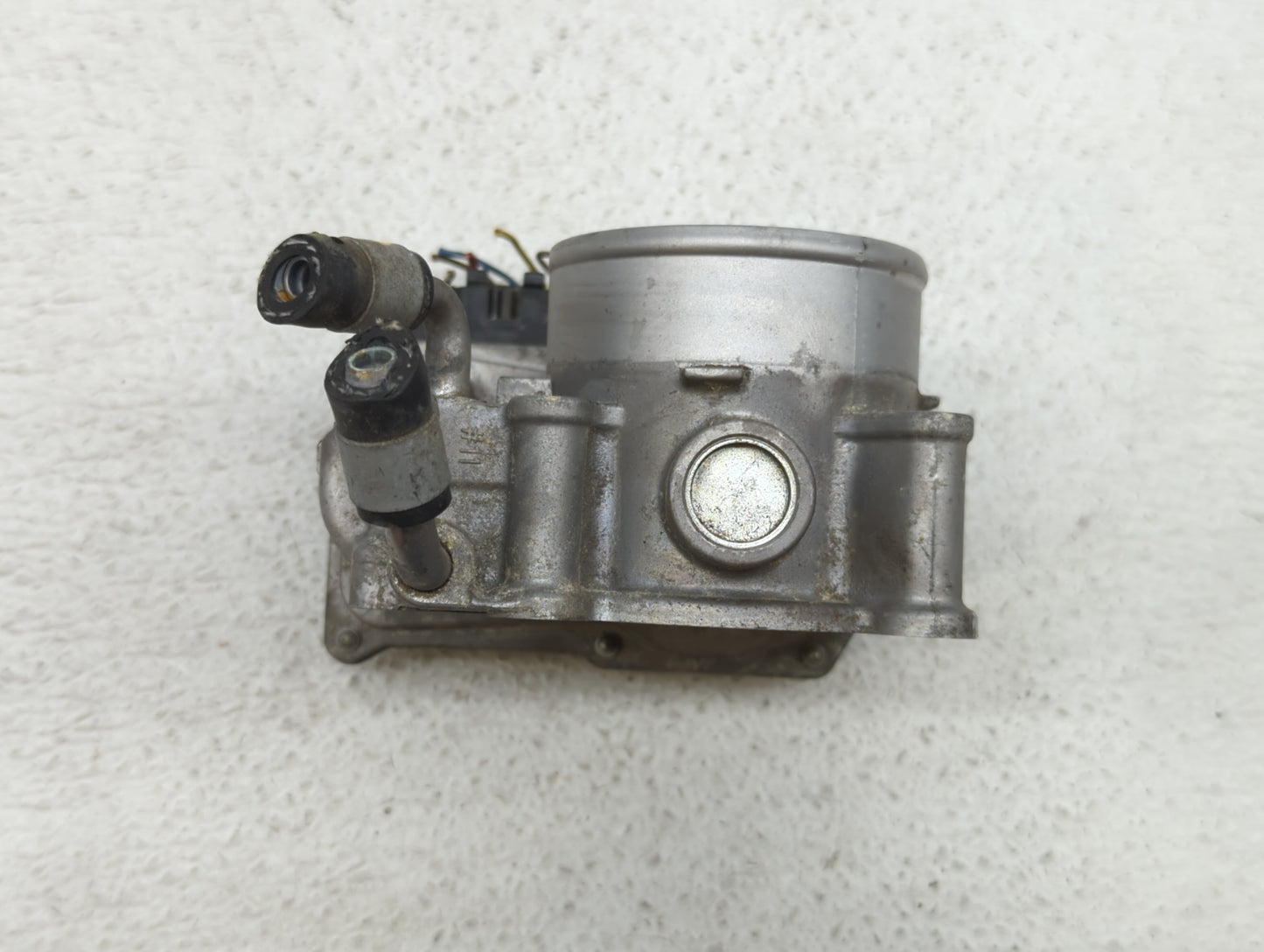 2011-2018 Hyundai Elantra Throttle Body P/N:35100-2E000 1302150124 Fits Fits 2011 2012 2013 2014 2015 2016 2017 2018 2019 OE
