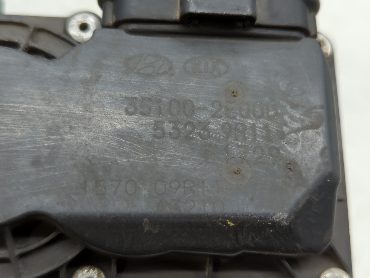 2011-2018 Hyundai Elantra Throttle Body P/N:35100-2E000 1302150124 Fits Fits 2011 2012 2013 2014 2015 2016 2017 2018 2019 OE