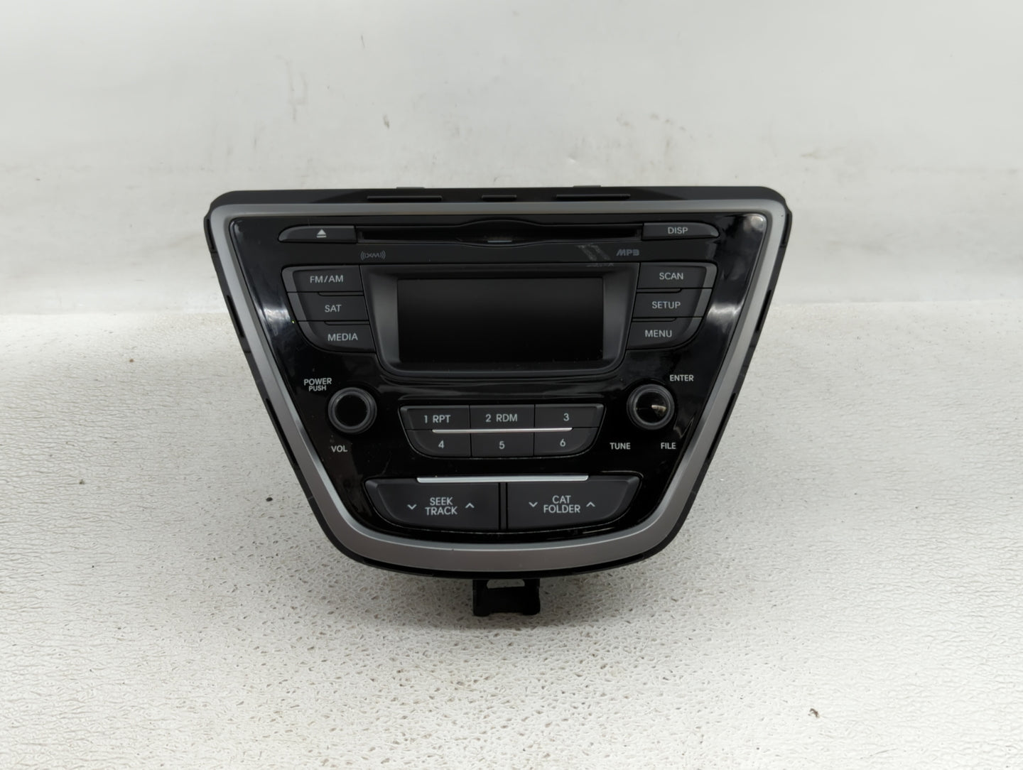2014-2016 Hyundai Elantra Am Fm Cd Player Radio Receiver - Oemusedautoparts1.com
