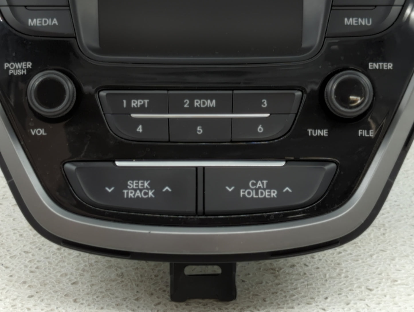 2014-2016 Hyundai Elantra Am Fm Cd Player Radio Receiver - Oemusedautoparts1.com
