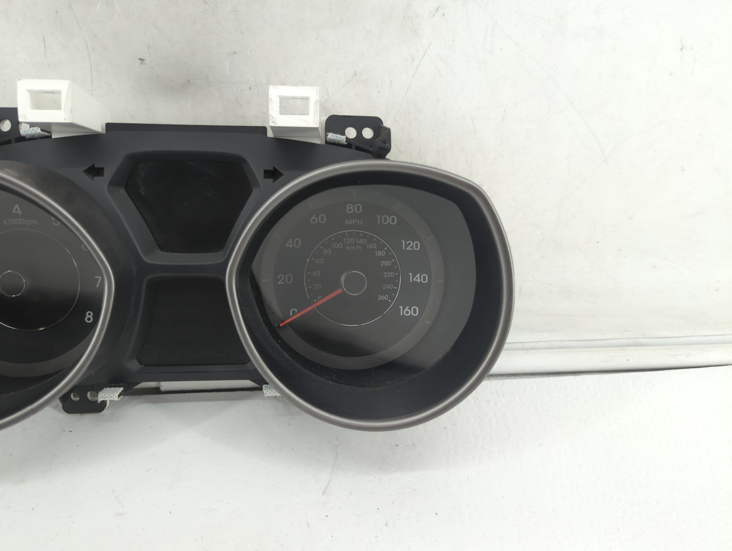 2014-2016 Hyundai Elantra Instrument Cluster Speedometer Gauges P/N:94004-3Y000 94004-3Y010 Fits Fits 2014 2015 2016 OEM Use