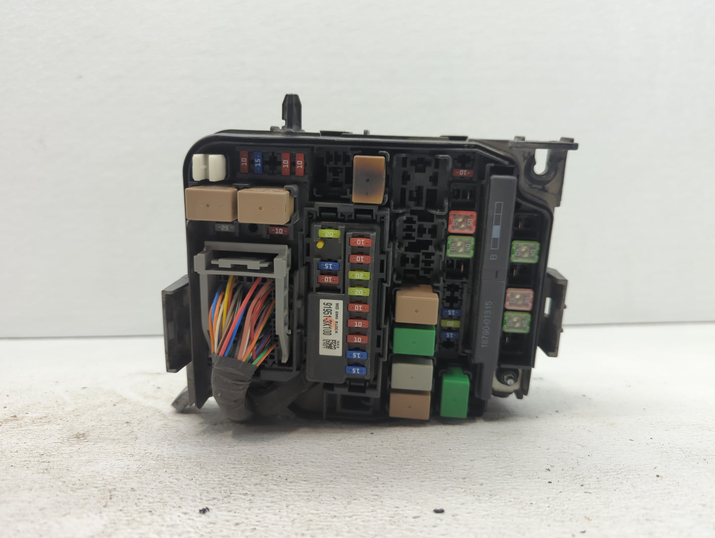 2014-2016 Hyundai Elantra Fusebox Fuse Box Panel Relay Module P/N:91265-3X080 91950-3X510 Fits Fits 2014 2015 2016 OEM Used 