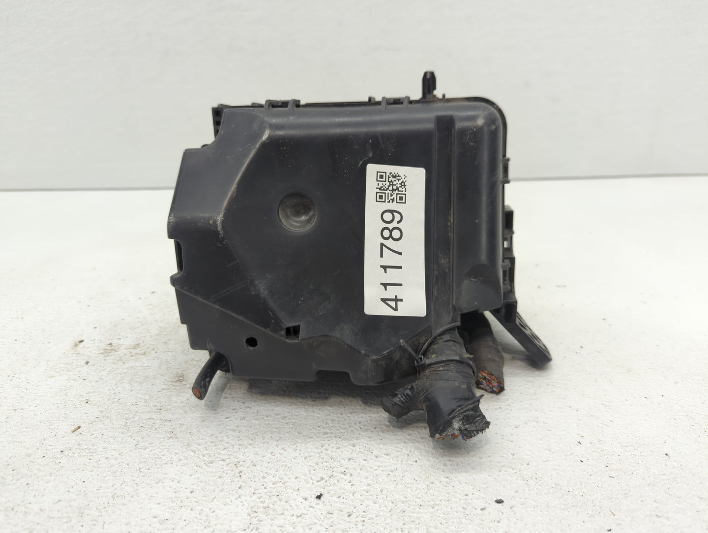 2014-2016 Hyundai Elantra Fusebox Fuse Box Panel Relay Module P/N:91265-3X080 91950-3X510 Fits Fits 2014 2015 2016 OEM Used 