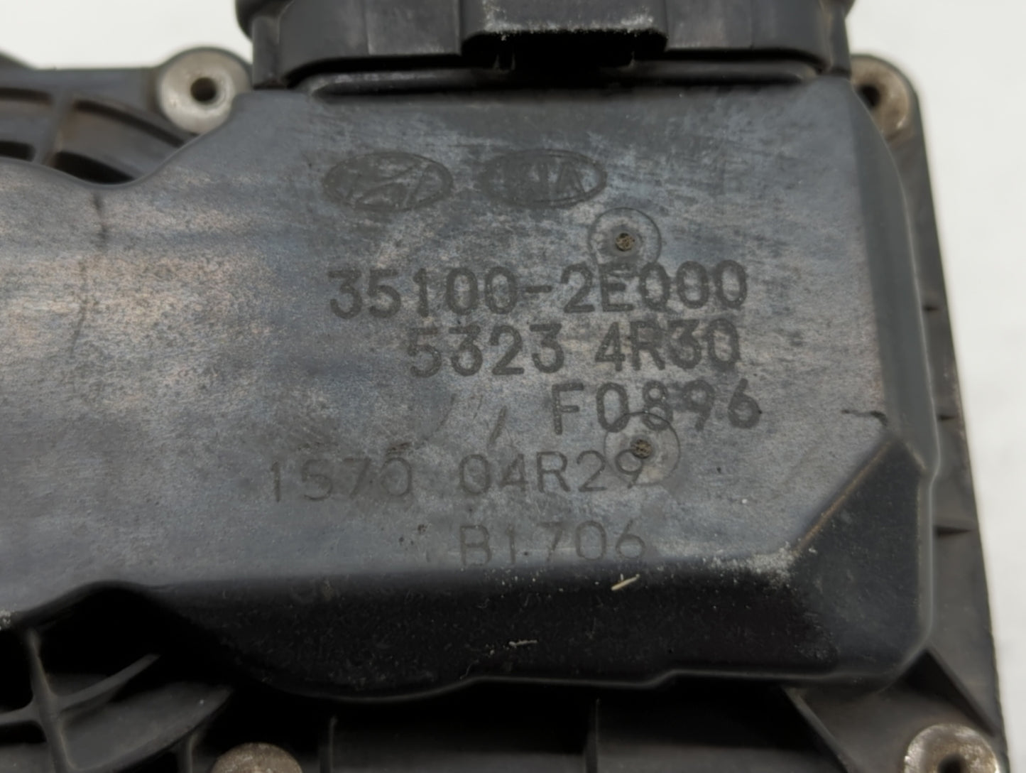 2011-2020 Hyundai Elantra Throttle Body P/N:35100-2E000 1302150124 Fits OEM Used Auto Parts - Oemusedautoparts1.com