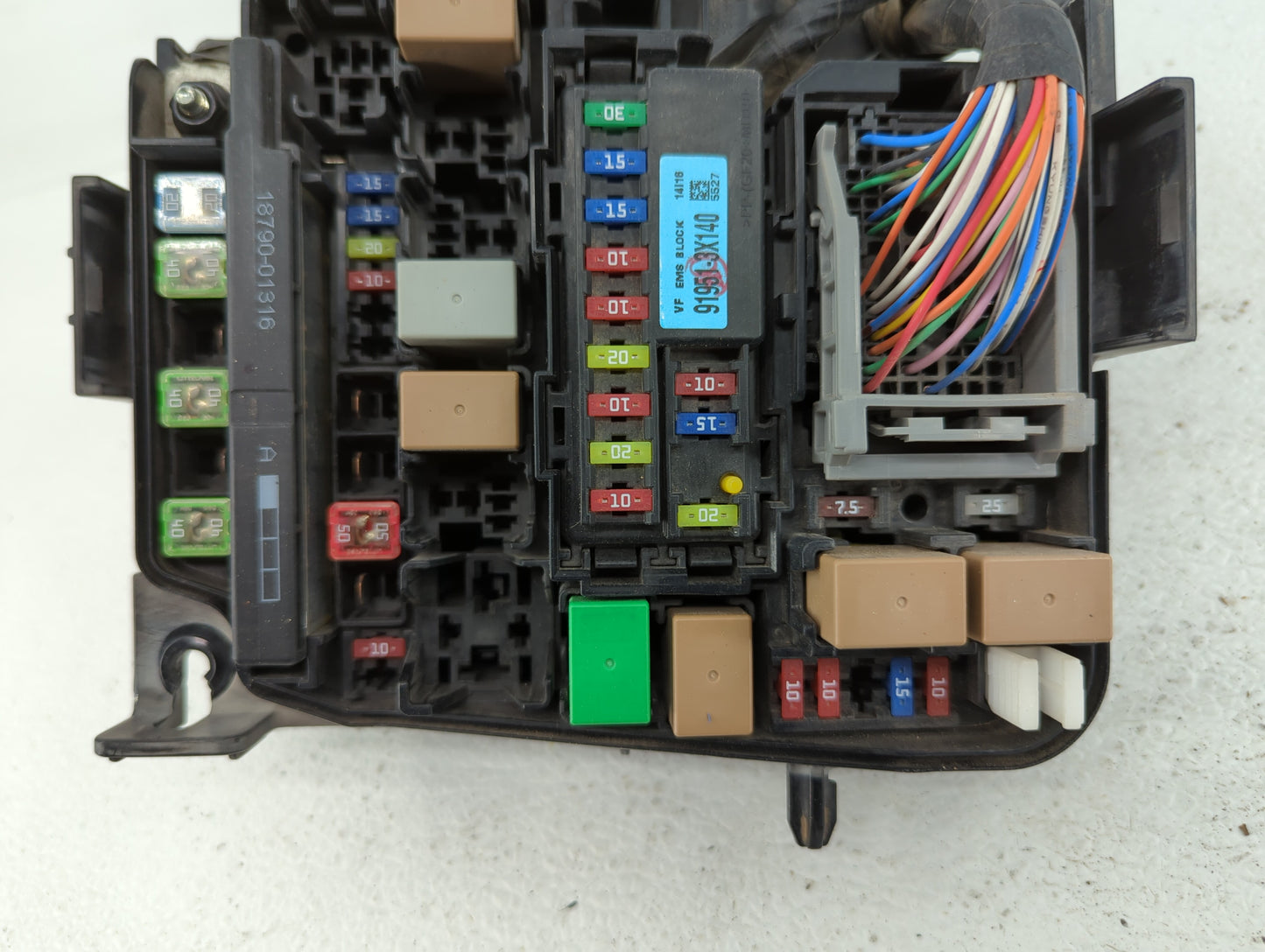 2014-2015 Hyundai Elantra Fusebox Fuse Box Panel Relay Module Fits Fits 2014 2015 OEM Used Auto Parts - Oemusedautoparts1.co