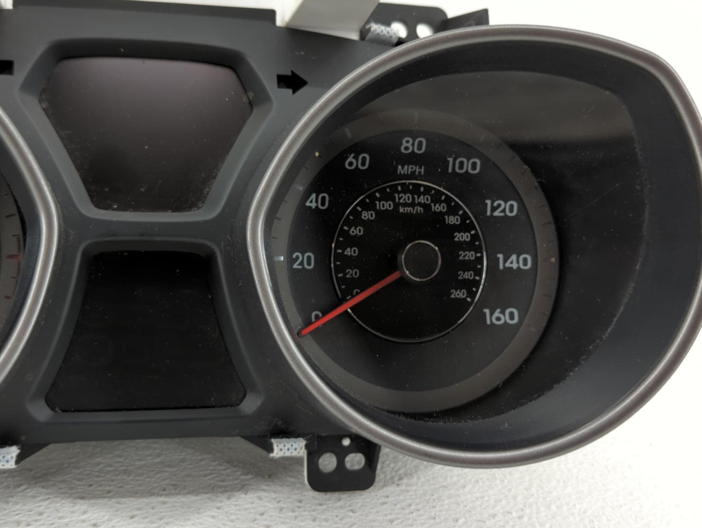 2014-2016 Hyundai Elantra Instrument Cluster Speedometer Gauges P/N:94004-3Y010 94004-3Y000 Fits Fits 2014 2015 2016 OEM Use