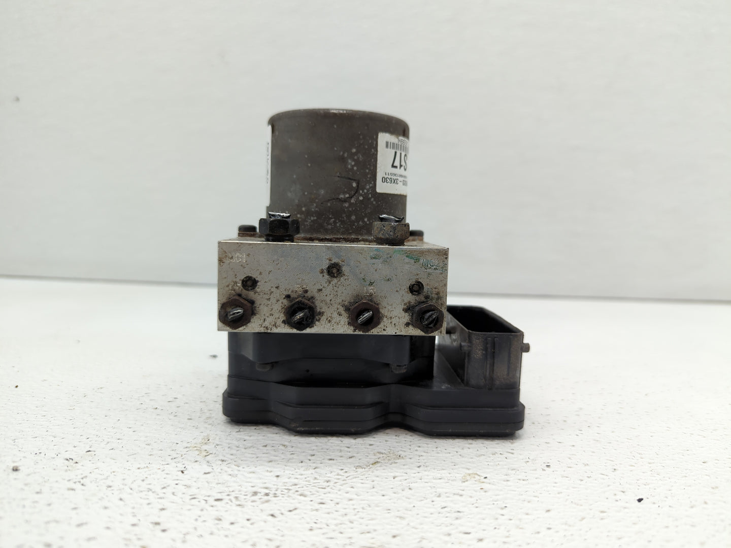 2014-2016 Hyundai Elantra ABS Pump Control Module Replacement P/N:58920-3X630 Fits Fits 2014 2015 2016 OEM Used Auto Parts -