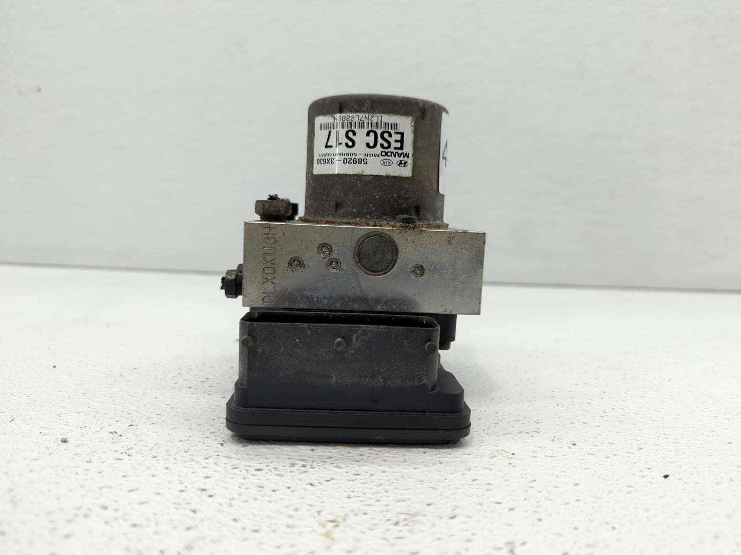 2014-2016 Hyundai Elantra ABS Pump Control Module Replacement P/N:58920-3X630 Fits Fits 2014 2015 2016 OEM Used Auto Parts -