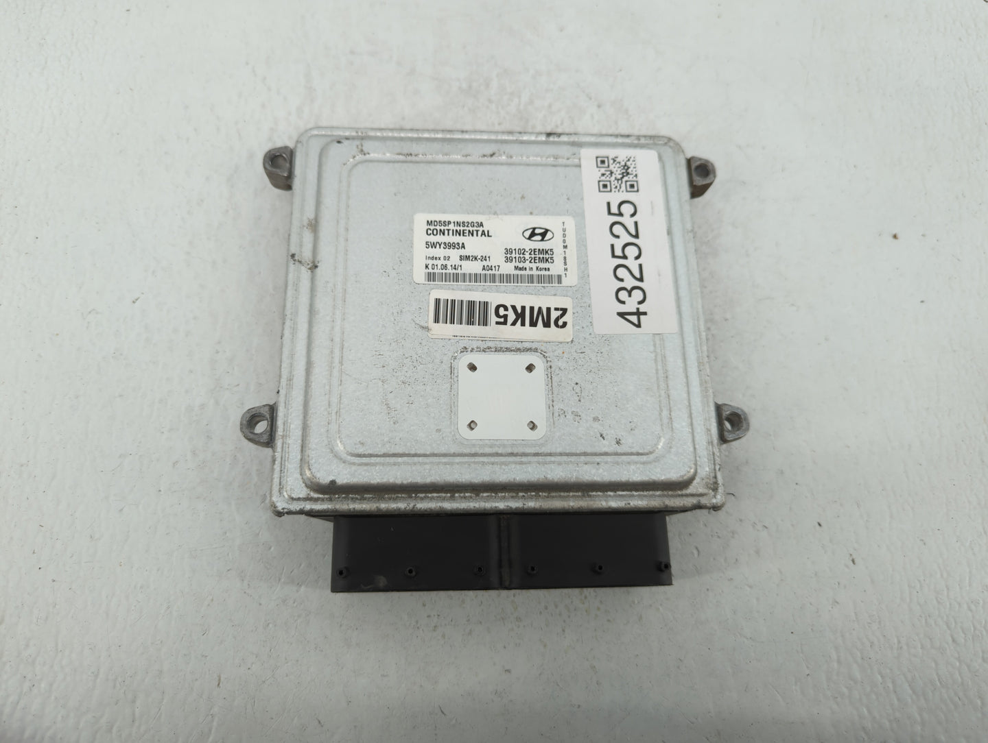 2015 Hyundai Elantra PCM Engine Control Computer ECU ECM PCU OEM P/N:39103-2EMY5 39102-2EMY5, 39102-2EML4, 39103-2EML5 Fits 