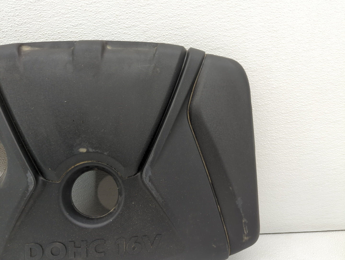 2015 Hyundai Elantra Engine Cover - Oemusedautoparts1.com