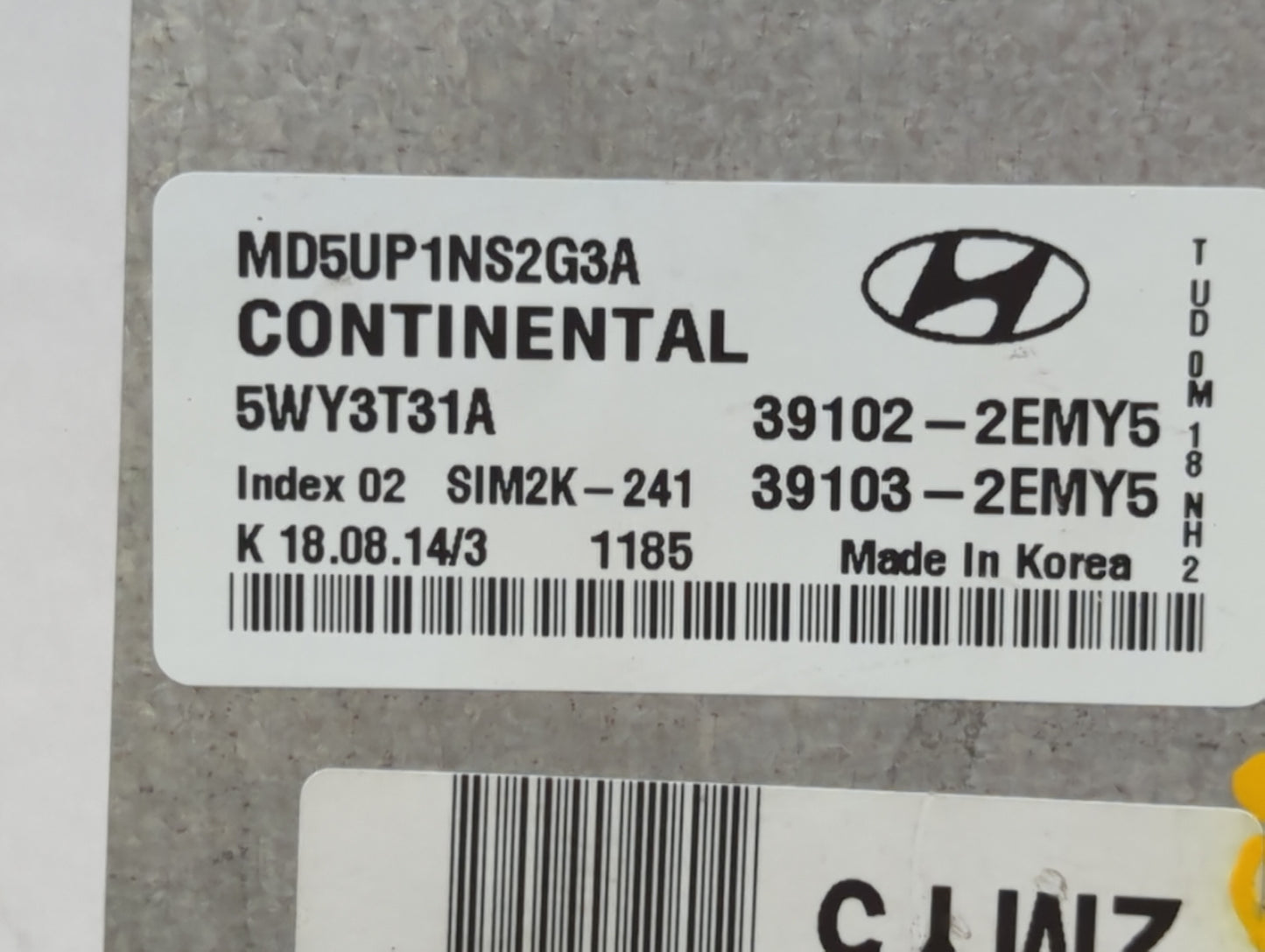 2015 Hyundai Elantra PCM Engine Control Computer ECU ECM PCU OEM P/N:39102-2EMY5 39103-2EMY5 Fits OEM Used Auto Parts - Oemu