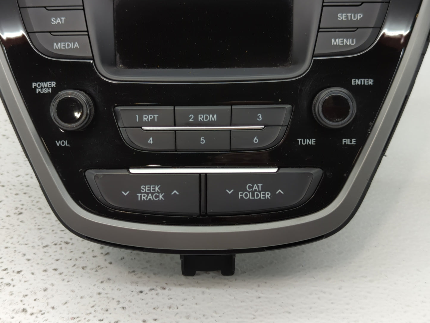 2014-2016 Hyundai Elantra Am Fm Cd Player Radio Receiver - Oemusedautoparts1.com