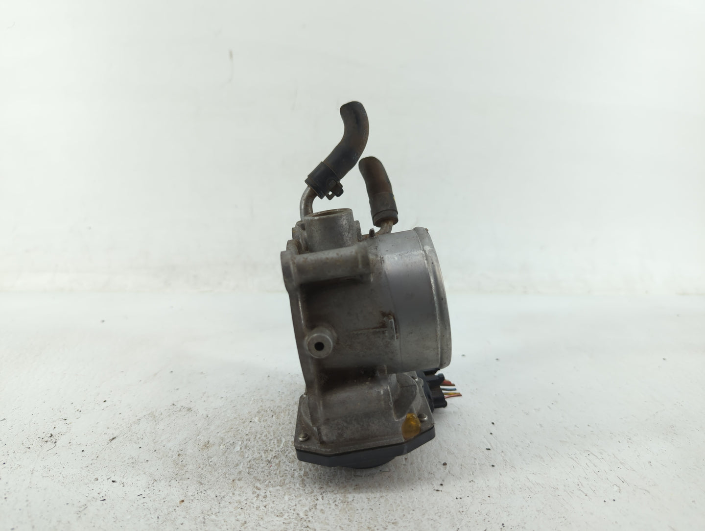 2011-2020 Hyundai Elantra Throttle Body P/N:35100-2E000 35100-2E710 Fits OEM Used Auto Parts - Oemusedautoparts1.com