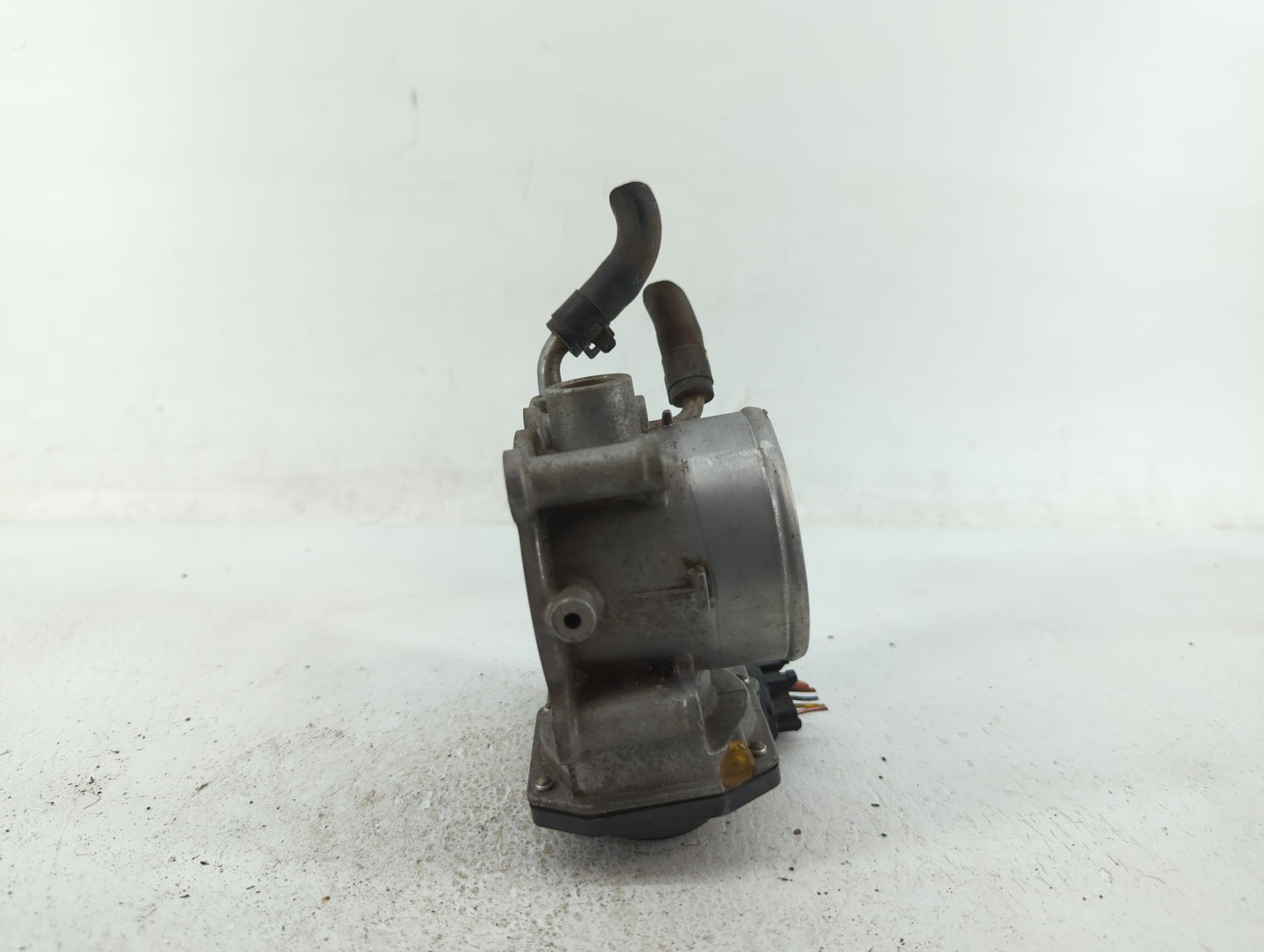2011-2020 Hyundai Elantra Throttle Body P/N:35100-2E000 35100-2E710 Fits OEM Used Auto Parts - Oemusedautoparts1.com