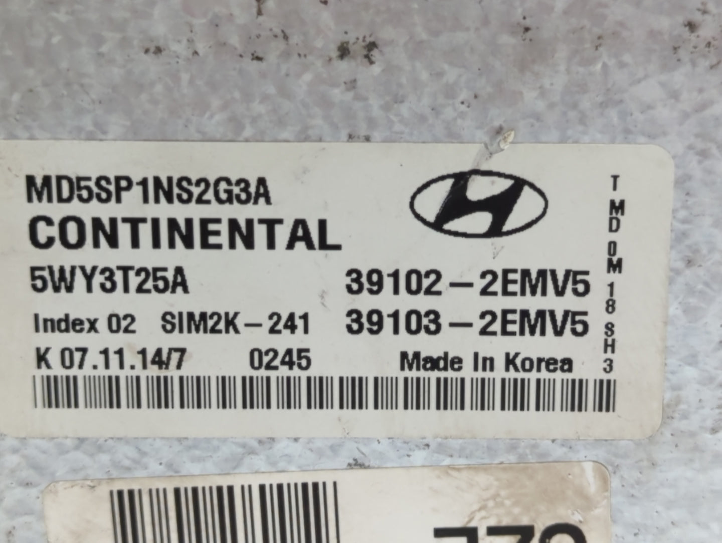 2015 Hyundai Elantra PCM Engine Control Computer ECU ECM PCU OEM P/N:39103-2EMV5 39102-2EMV5 Fits OEM Used Auto Parts - Oemu