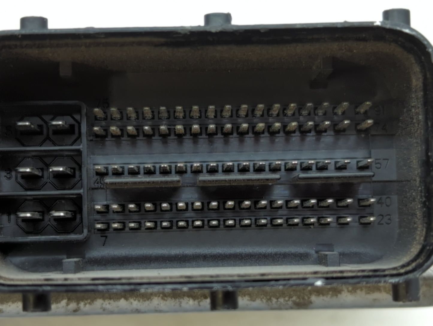 2015 Hyundai Elantra PCM Engine Control Computer ECU ECM PCU OEM P/N:39103-2EMV5 39102-2EMV5 Fits OEM Used Auto Parts - Oemu