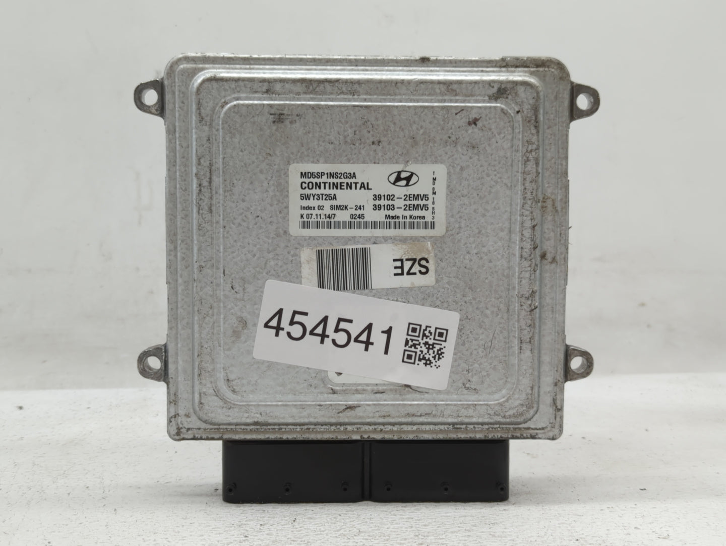 2015 Hyundai Elantra PCM Engine Control Computer ECU ECM PCU OEM P/N:39103-2EMV5 39102-2EMV5 Fits OEM Used Auto Parts - Oemu