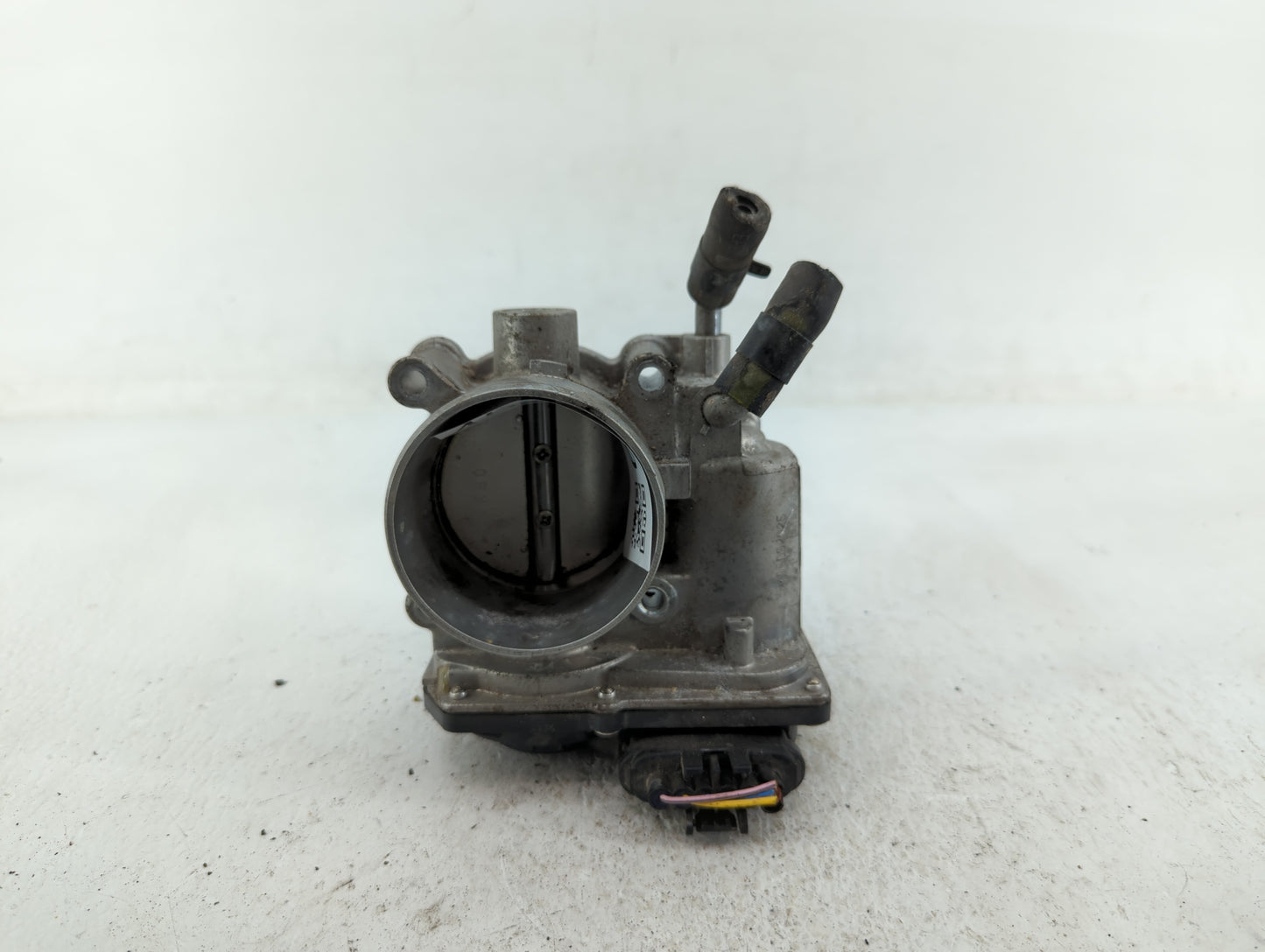 2011-2020 Hyundai Elantra Throttle Body P/N:35100-2E000 35100-2E710 Fits OEM Used Auto Parts - Oemusedautoparts1.com