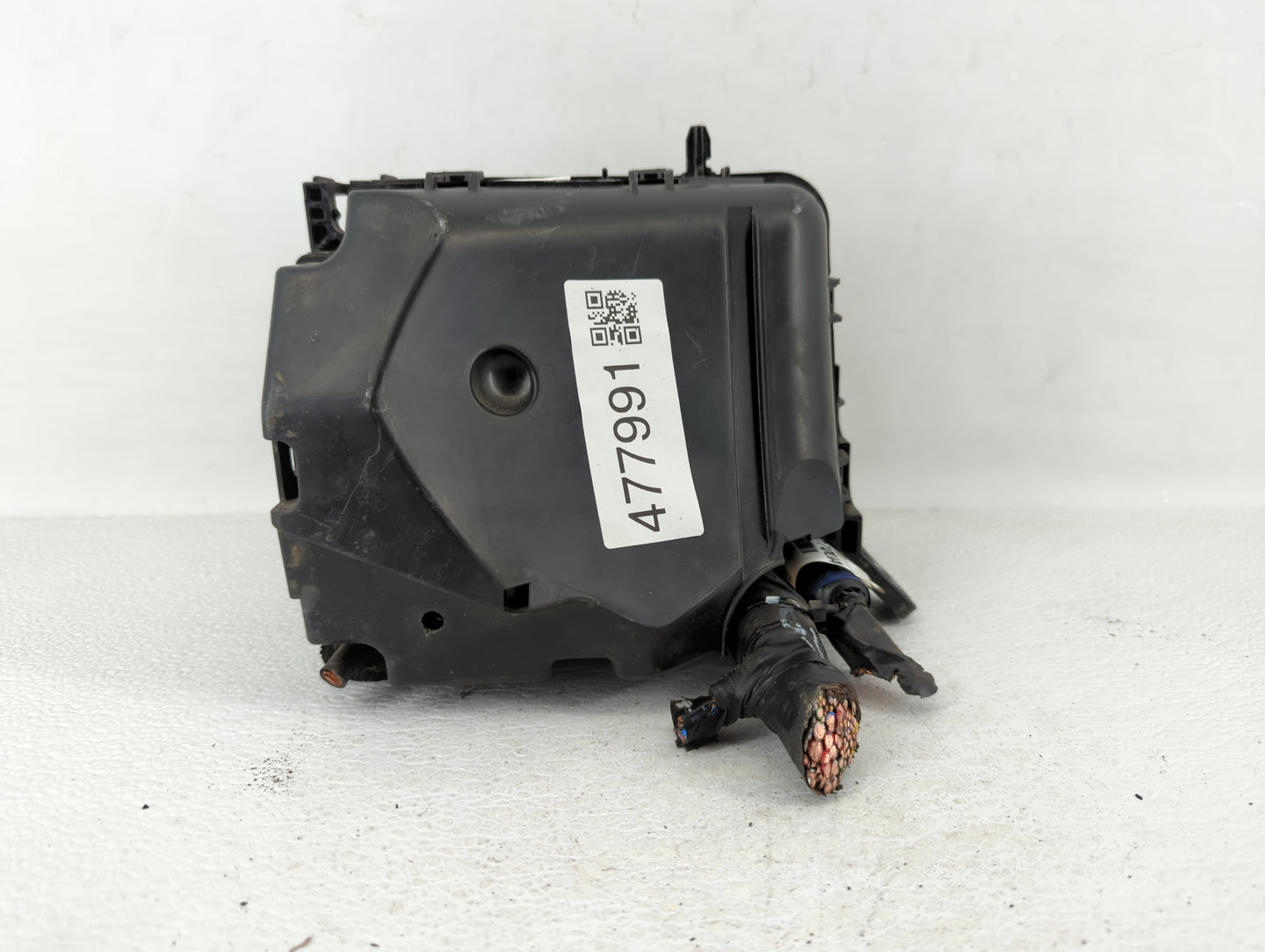 2014-2016 Hyundai Elantra Fusebox Fuse Box Panel Relay Module P/N:91951-3X710 Fits Fits 2014 2015 2016 OEM Used Auto Parts -