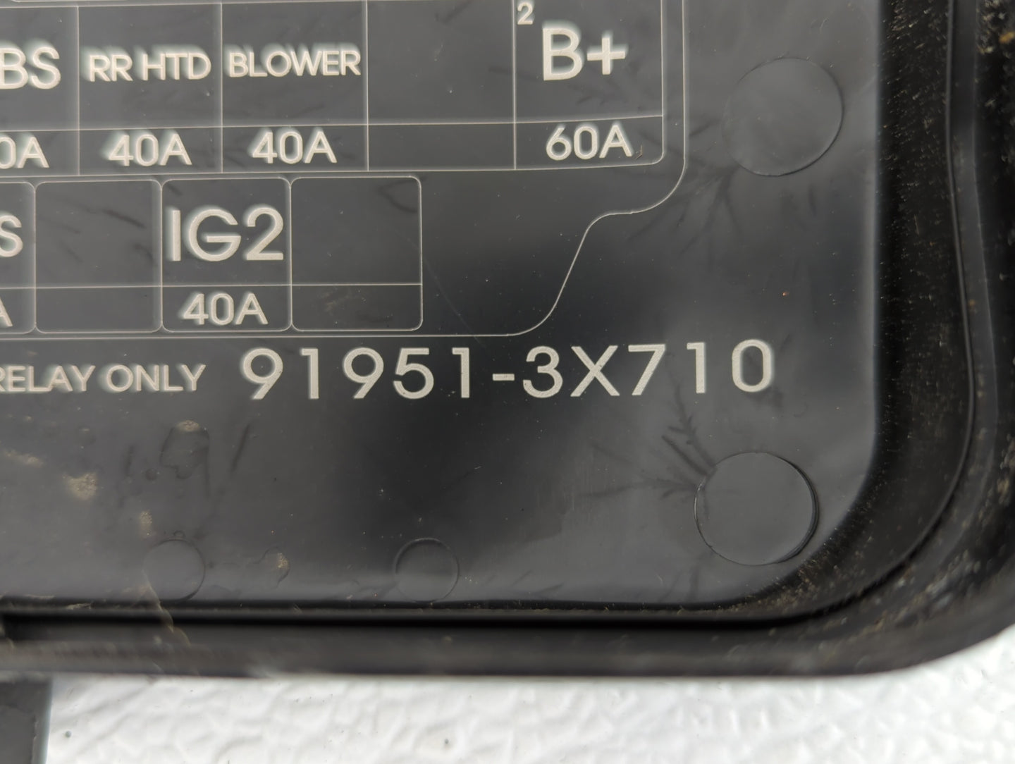 2014-2016 Hyundai Elantra Fusebox Fuse Box Panel Relay Module P/N:91951-3X710 91951-3X100 Fits Fits 2014 2015 2016 OEM Used 