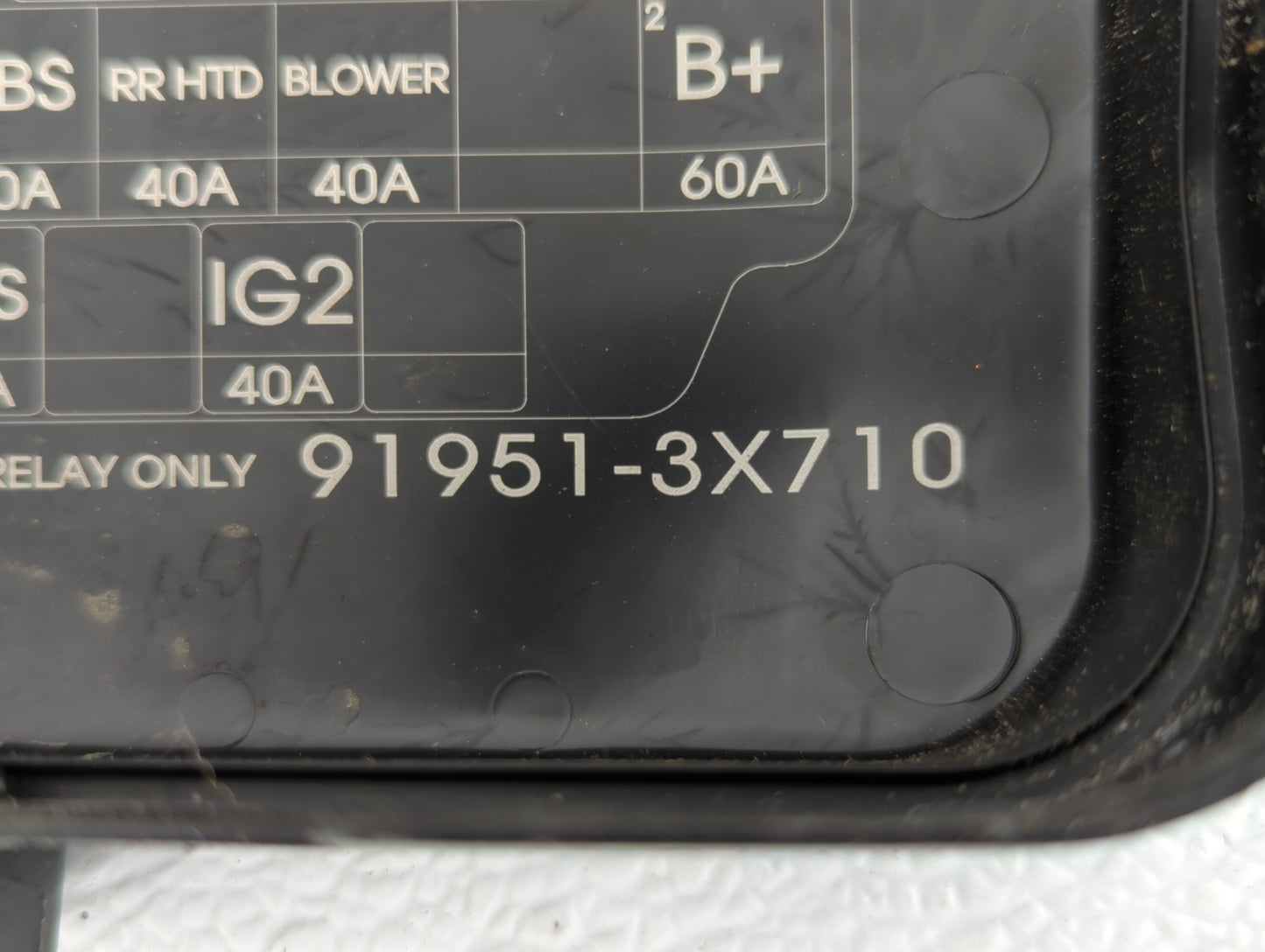 2014-2016 Hyundai Elantra Fusebox Fuse Box Panel Relay Module P/N:91951-3X710 91951-3X100 Fits Fits 2014 2015 2016 OEM Used 