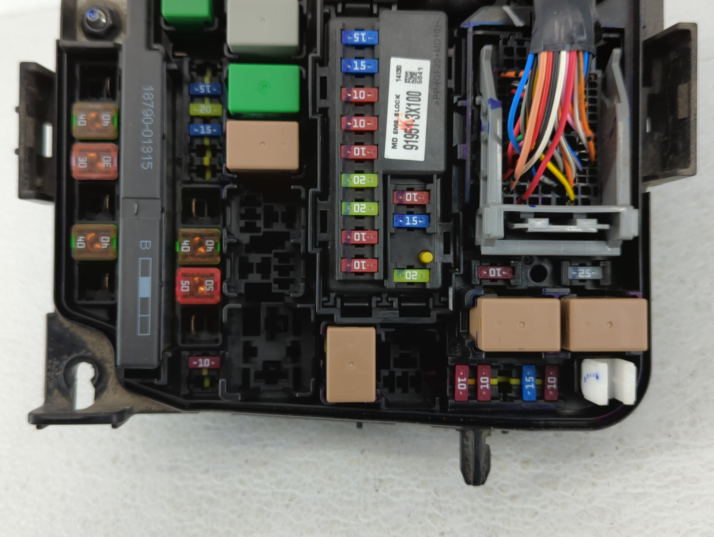 2014-2016 Hyundai Elantra Fusebox Fuse Box Panel Relay Module P/N:91951-3X710 91951-3X100 Fits Fits 2014 2015 2016 OEM Used 