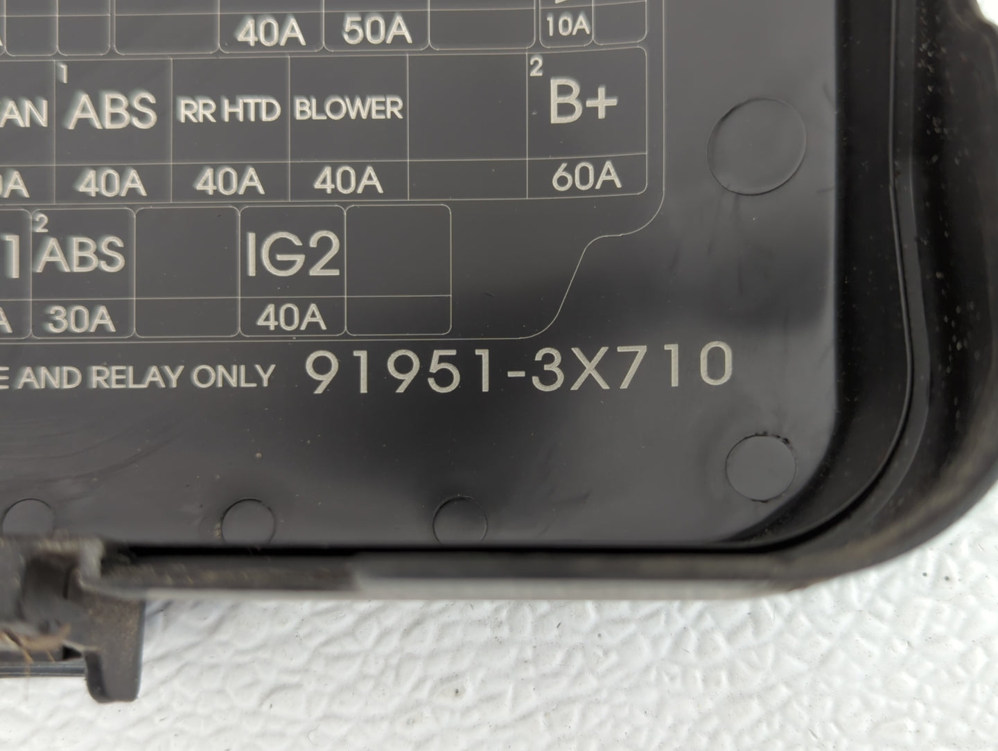 2014-2016 Hyundai Elantra Fusebox Fuse Box Panel Relay Module P/N:91951-3X710 91951-3X100 Fits Fits 2014 2015 2016 OEM Used 