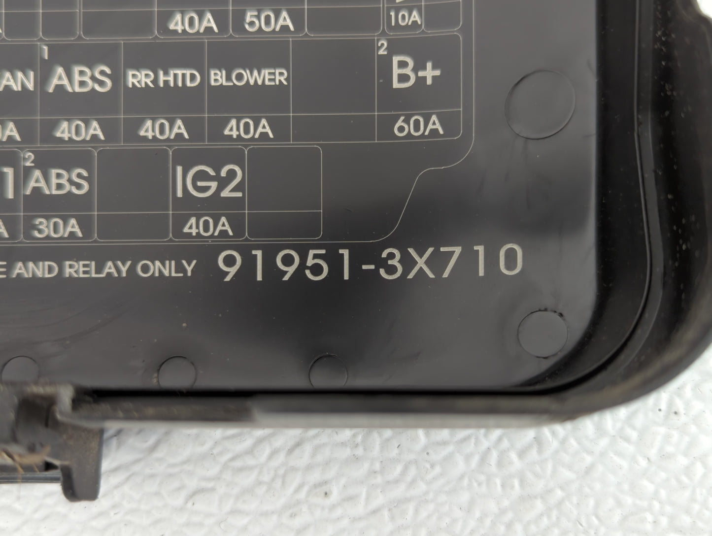 2014-2016 Hyundai Elantra Fusebox Fuse Box Panel Relay Module P/N:91951-3X710 91951-3X100 Fits Fits 2014 2015 2016 OEM Used 