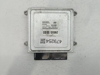 compare product 2015 Hyundai Elantra PCM Engine Control Computer ECU ECM PCU OEM P/N:39103-2EMX5 39102-2EMX5 Fits OEM Used Auto Parts