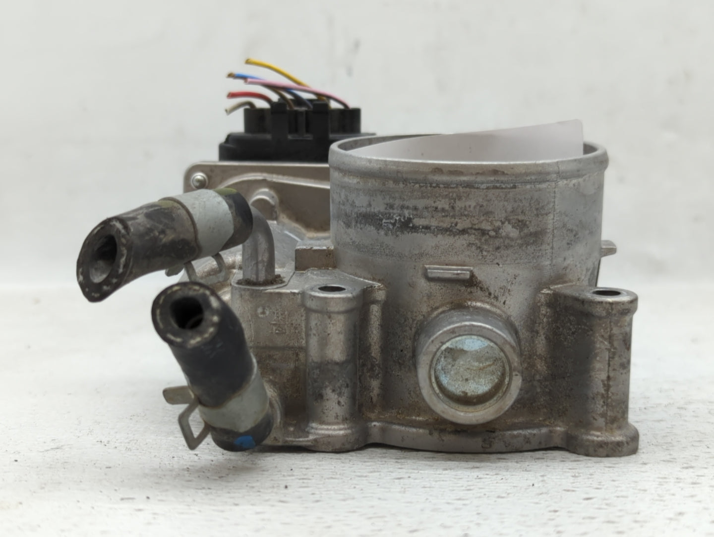 2011-2020 Hyundai Elantra Throttle Body P/N:35100-2E710 35100-2E000 Fits OEM Used Auto Parts - Oemusedautoparts1.com