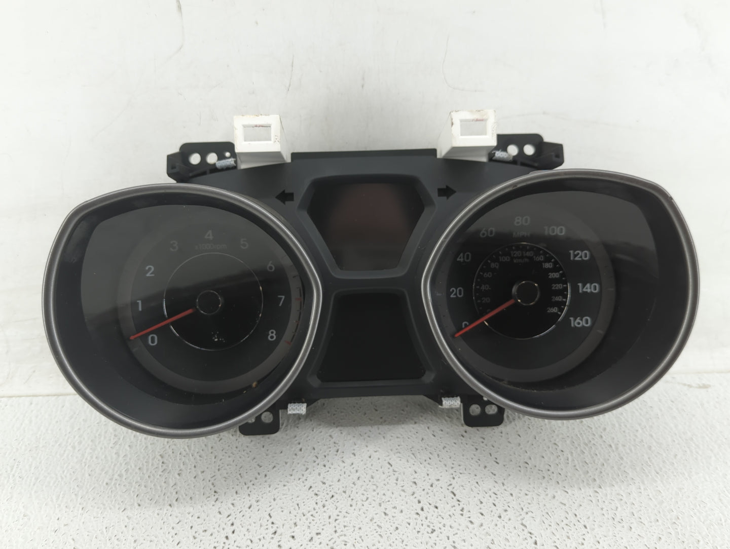 2014-2016 Hyundai Elantra Instrument Cluster Speedometer Gauges P/N:94004-3Y000 94004-3Y010 Fits Fits 2014 2015 2016 OEM Use